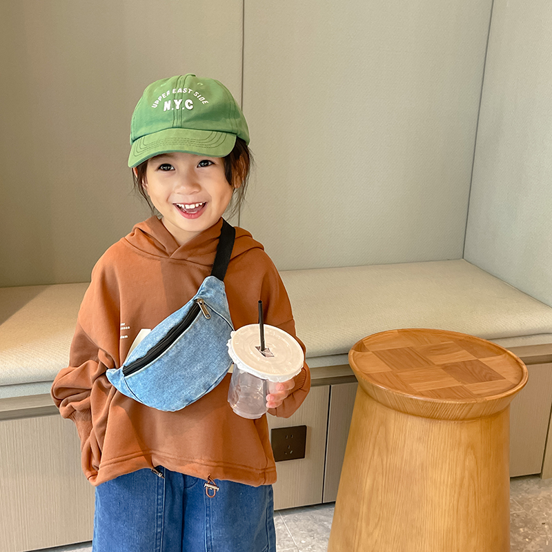 Street Fashion Kids - กระเป๋าคาดเอวเด็ก แฟชั่นยีนส์ กระเป๋าคาดอกเด็กชายและเด็กหญิง กระเป๋าคาดเอวเทรนด์สตรีท กระเป๋าคาดเอวเด็ก ของขวัญวันเกิดเด็ก