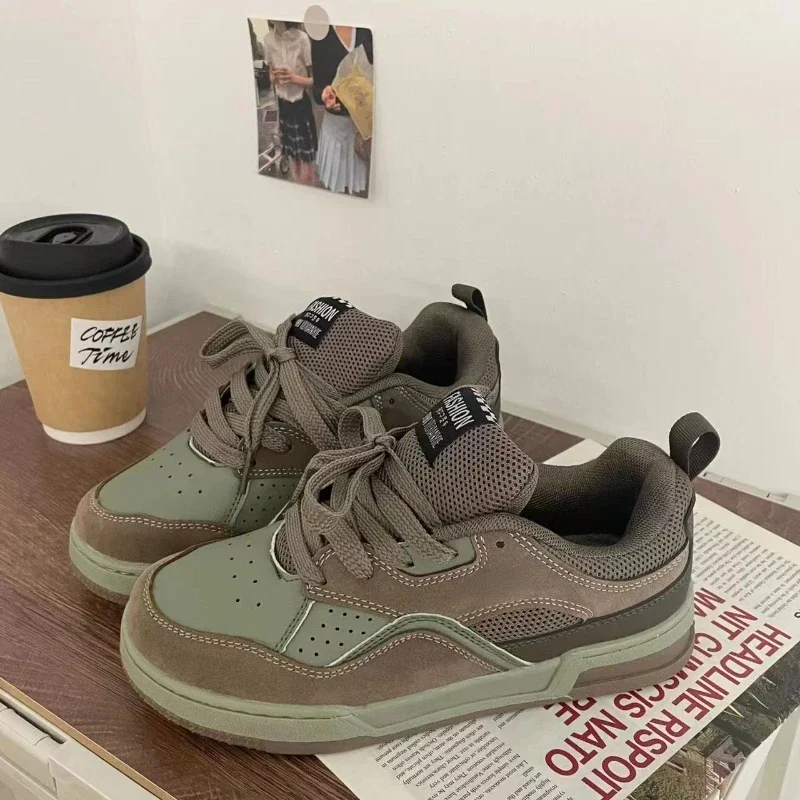 Street Fashion American - รองเท้าผ้าใบแฟชั่นวินเทจผู้ชายสไตล์อเมริกันเทรนด์สตรีทรองเท้าสเก็ตบอร์ดคู่รักระบายอากาศได้ดีใส่สบายรองเท้าลำลองสำหรับเดิน
