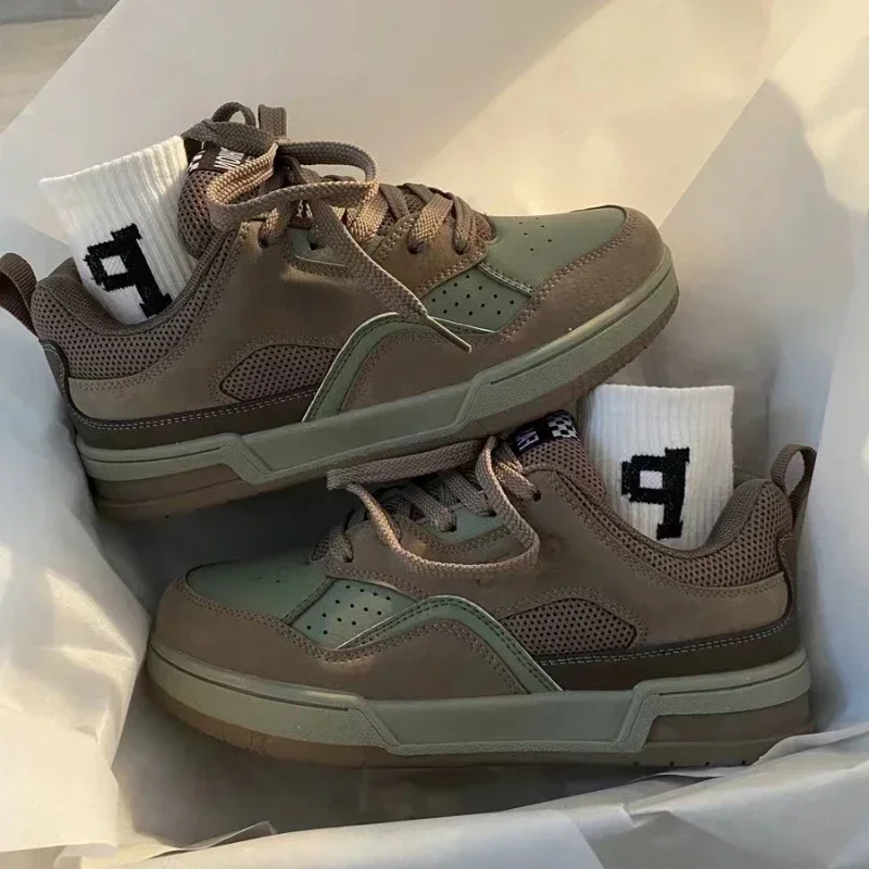 รองเท้าผ้าใบแฟชั่นวินเทจผู้ชาย - Street Fashion American บทวิจารณ์และราคา