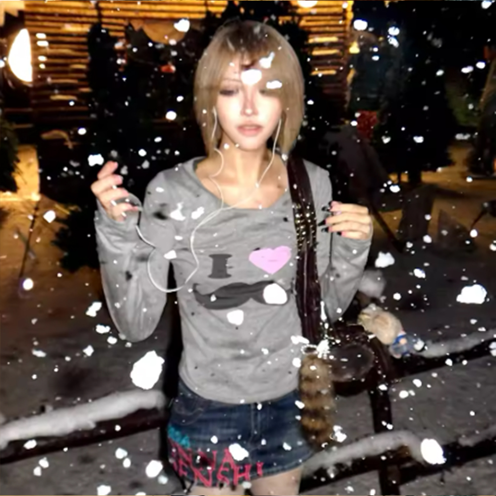 เสื้อยืดพิมพ์ลายเคราสไตล์ Y2K  - Street Fashion In Japan บทวิจารณ์และราคา