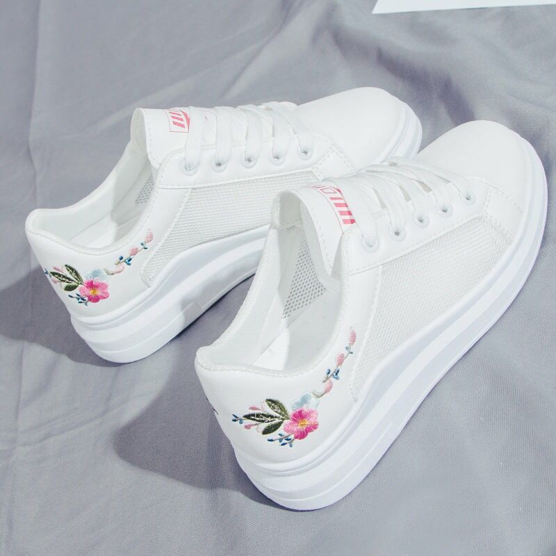 รองเท้าผ้าใบผู้หญิง รุ่นปี 202 - Street Fashion Kids บทวิจารณ์และราคา