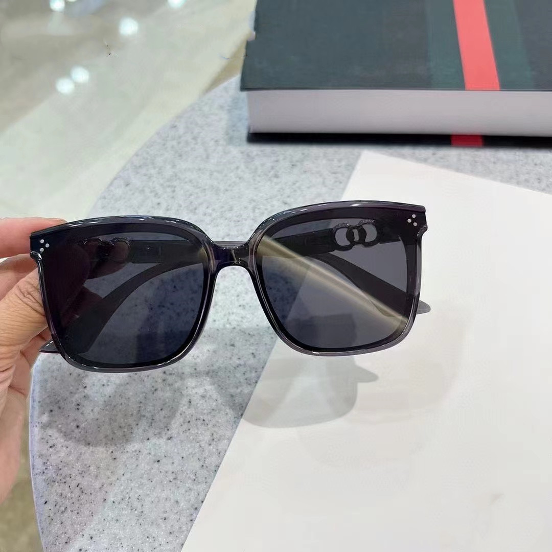 แว่นกันแดดผู้หญิงสไตล์เดิมรุ่น - Italy Fashion Street บทวิจารณ์และราคา