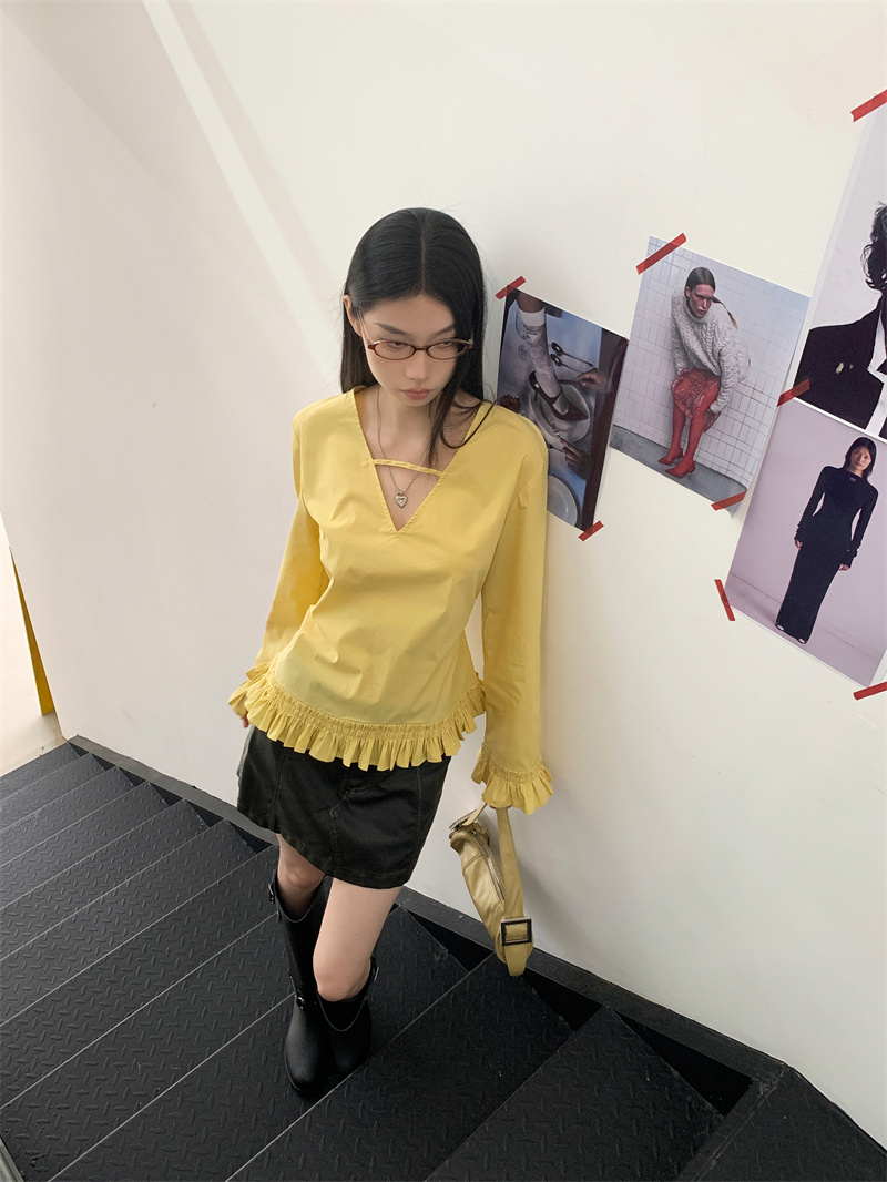 เสื้อเชิร์ตแฟชั่นผู้หญิงสีเหลื - Street Fashion Fall 2025 บทวิจารณ์และราคา