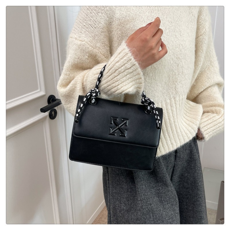 กระเป๋าสะพายข้างแฟชั่นสไตล์ปาร - Street Fashion In Paris บทวิจารณ์และราคา